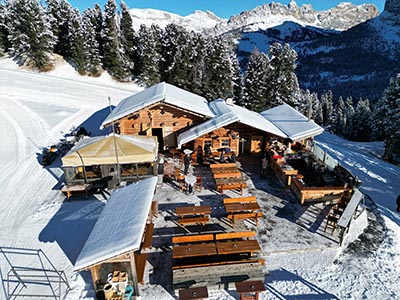 Baita Utia Sole sulle piste Sellaronda